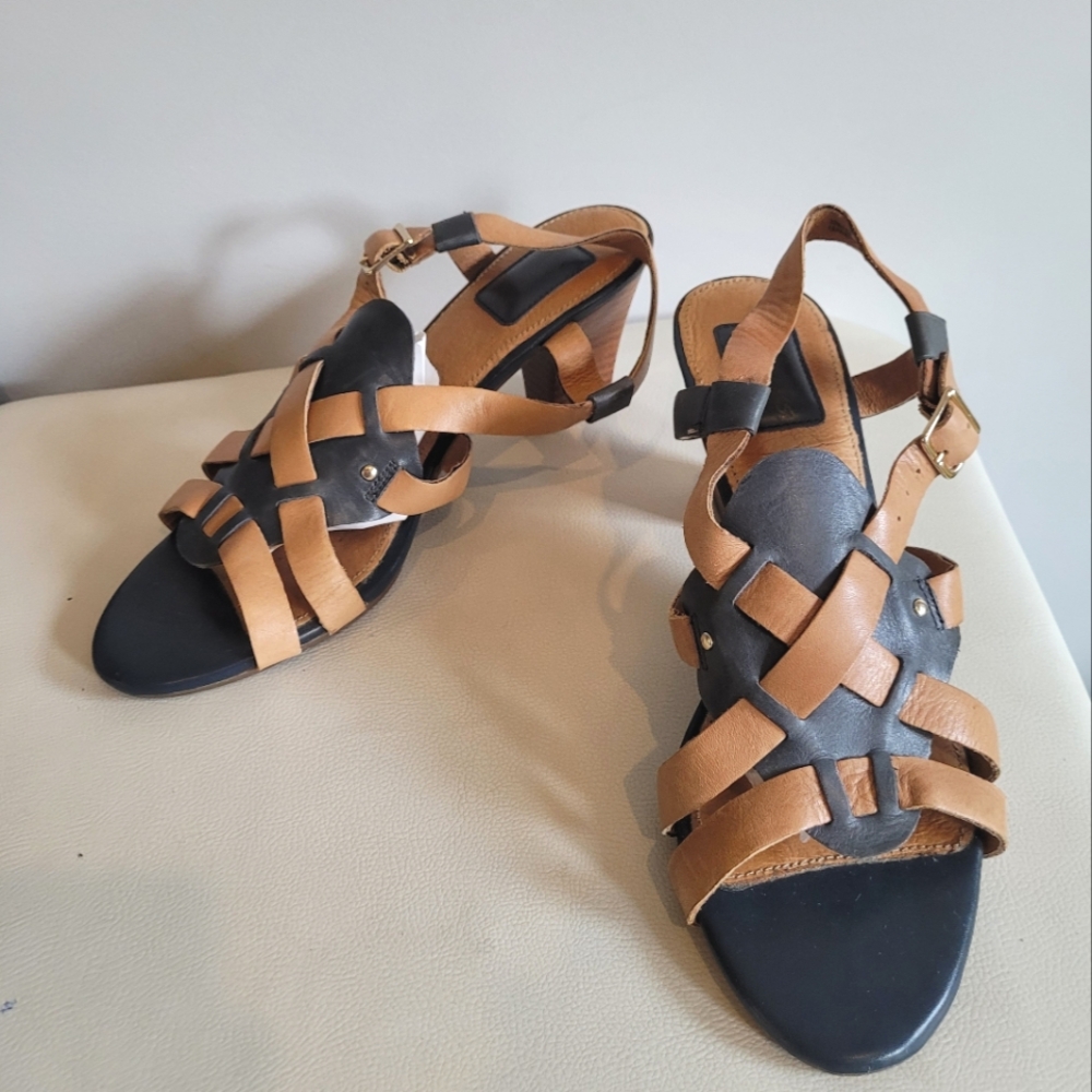 Clarks Artisan Tan Black Leather Women's Sandals Heel Straps Buckle Gladiator